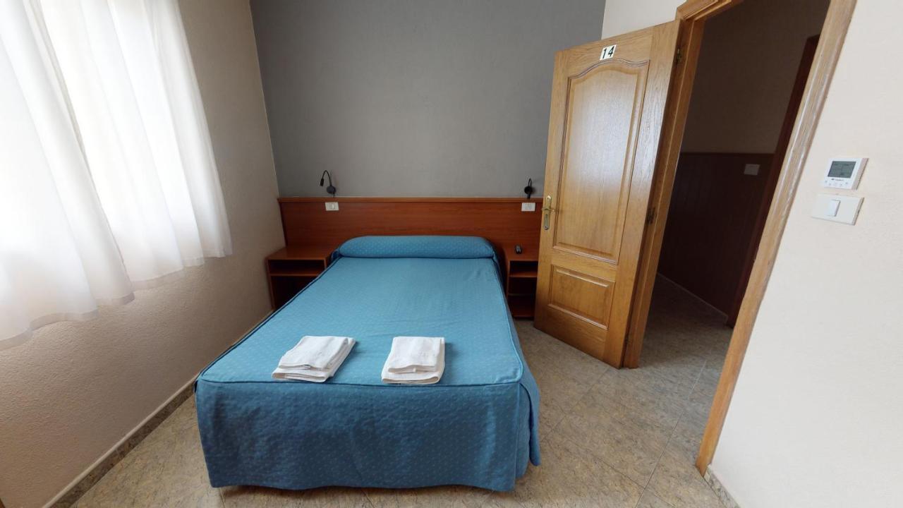 Pensión Portomiño Portomarín Quarto foto